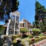 White tower 4 kamar tidur maximal 25 person private pool karoke wifi (1)